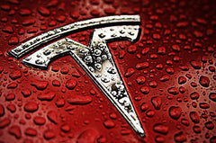 Tesla tilbehør